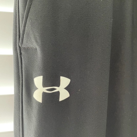 Men’s Under Armour Athletic Pants. Size Medium. - Picture 5 of 5